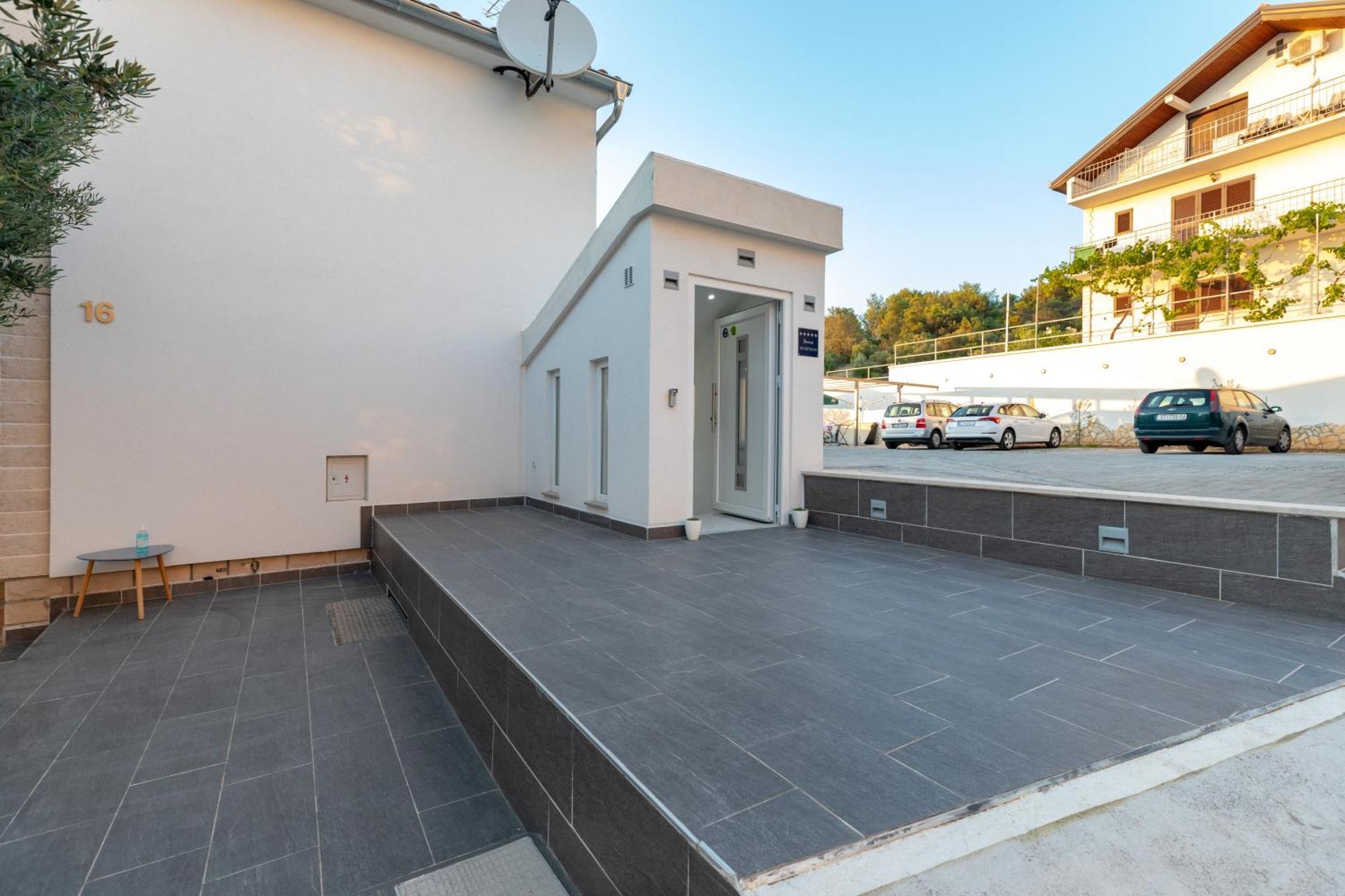 Luxury Apartment Aria Trogir Exteriör bild